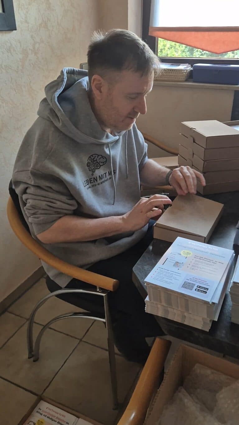 Ich beim Flyer-Pakete packen
